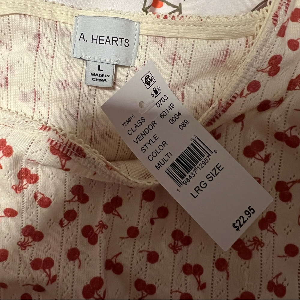PacSun Cherry Print baby tee crop top - Picture 3 of 3